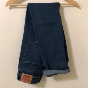 Levi’s shaping slim